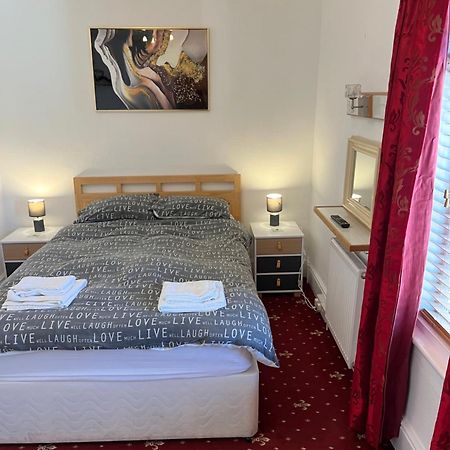 Marston Town Centre Villa Blackpool Bagian luar foto
