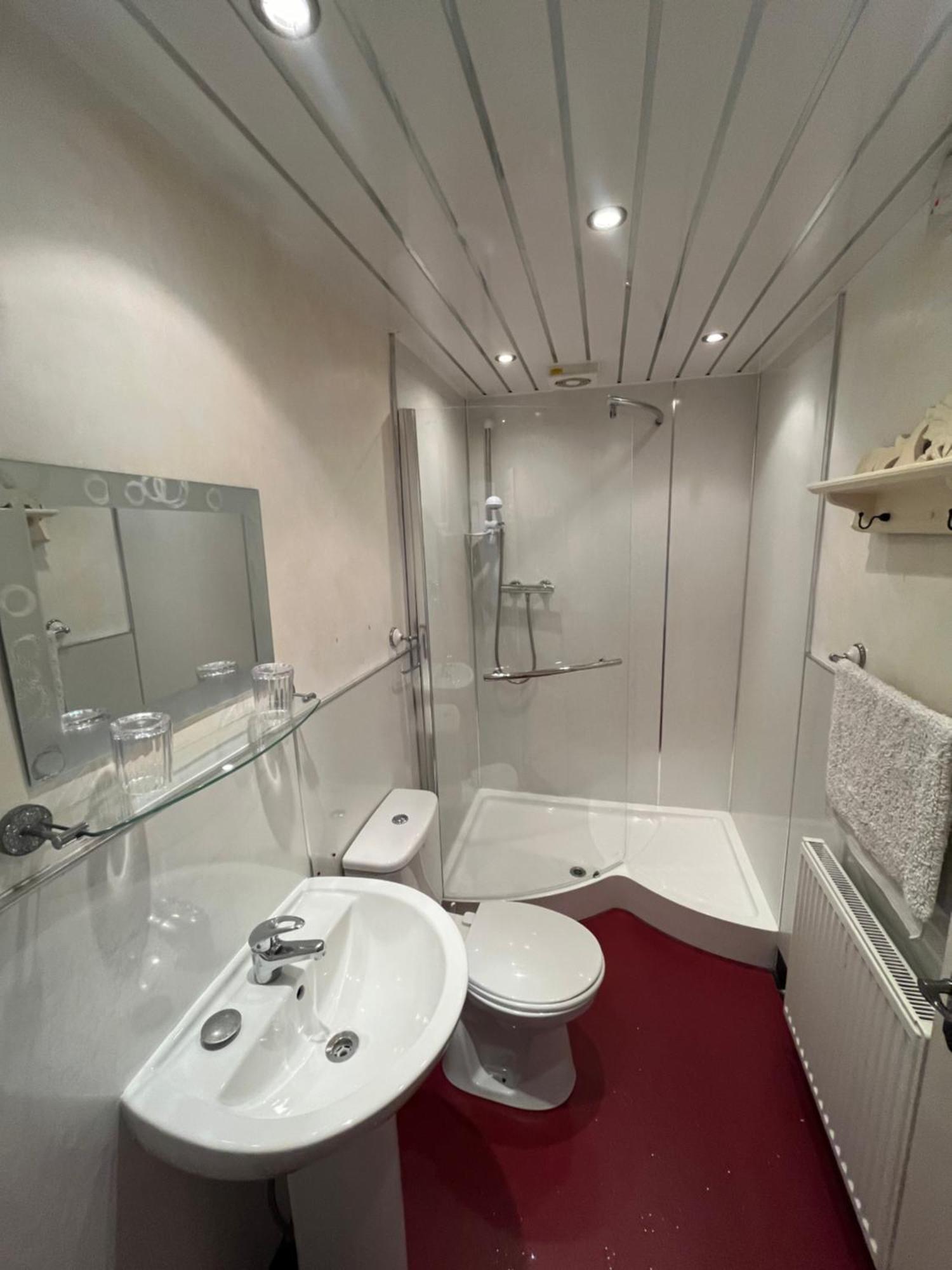 Marston Town Centre Villa Blackpool Bagian luar foto