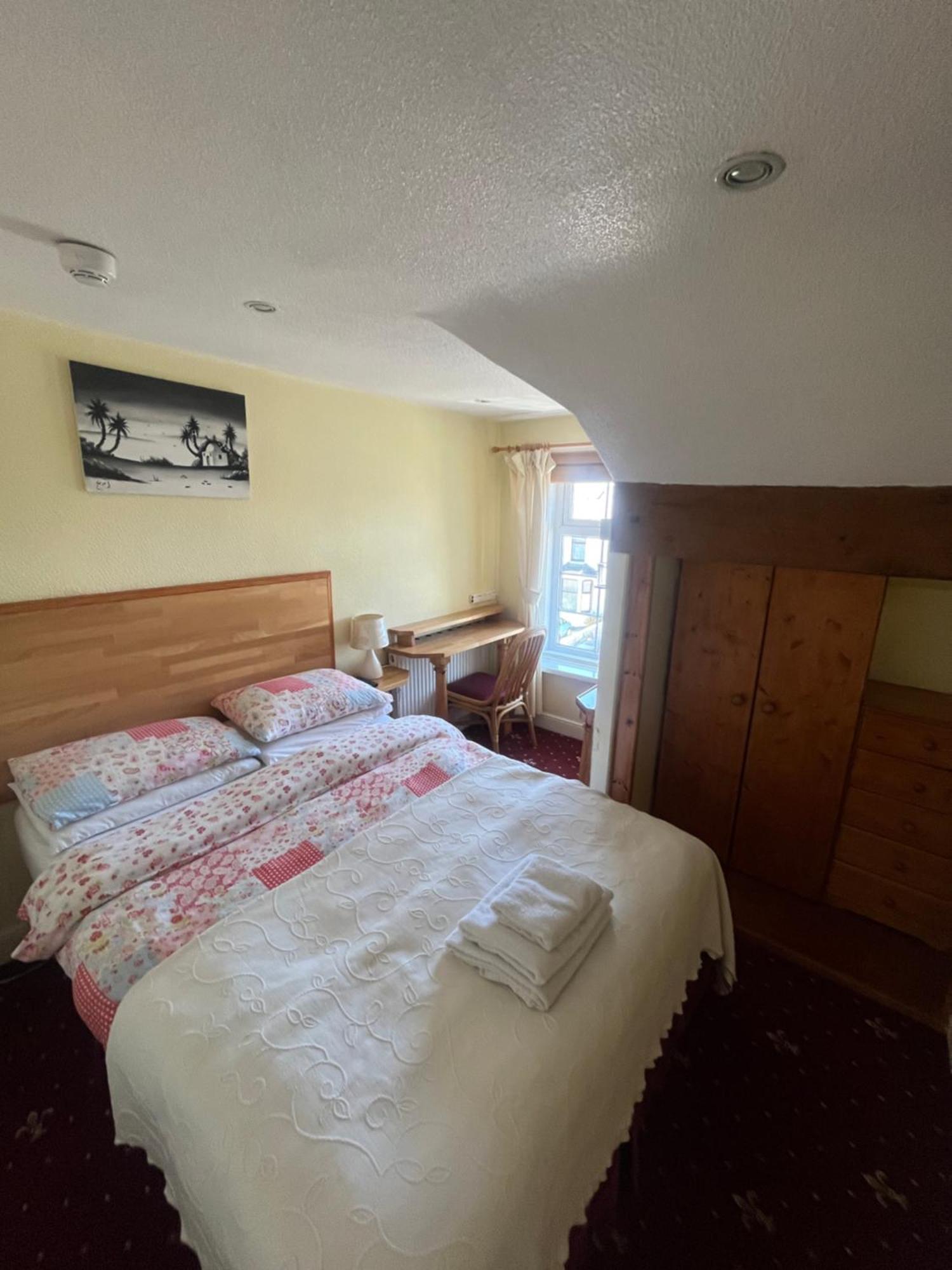 Marston Town Centre Villa Blackpool Bagian luar foto